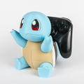 #007 Soporte para mando de Squirtle - Universal PS/Xbox/Switch