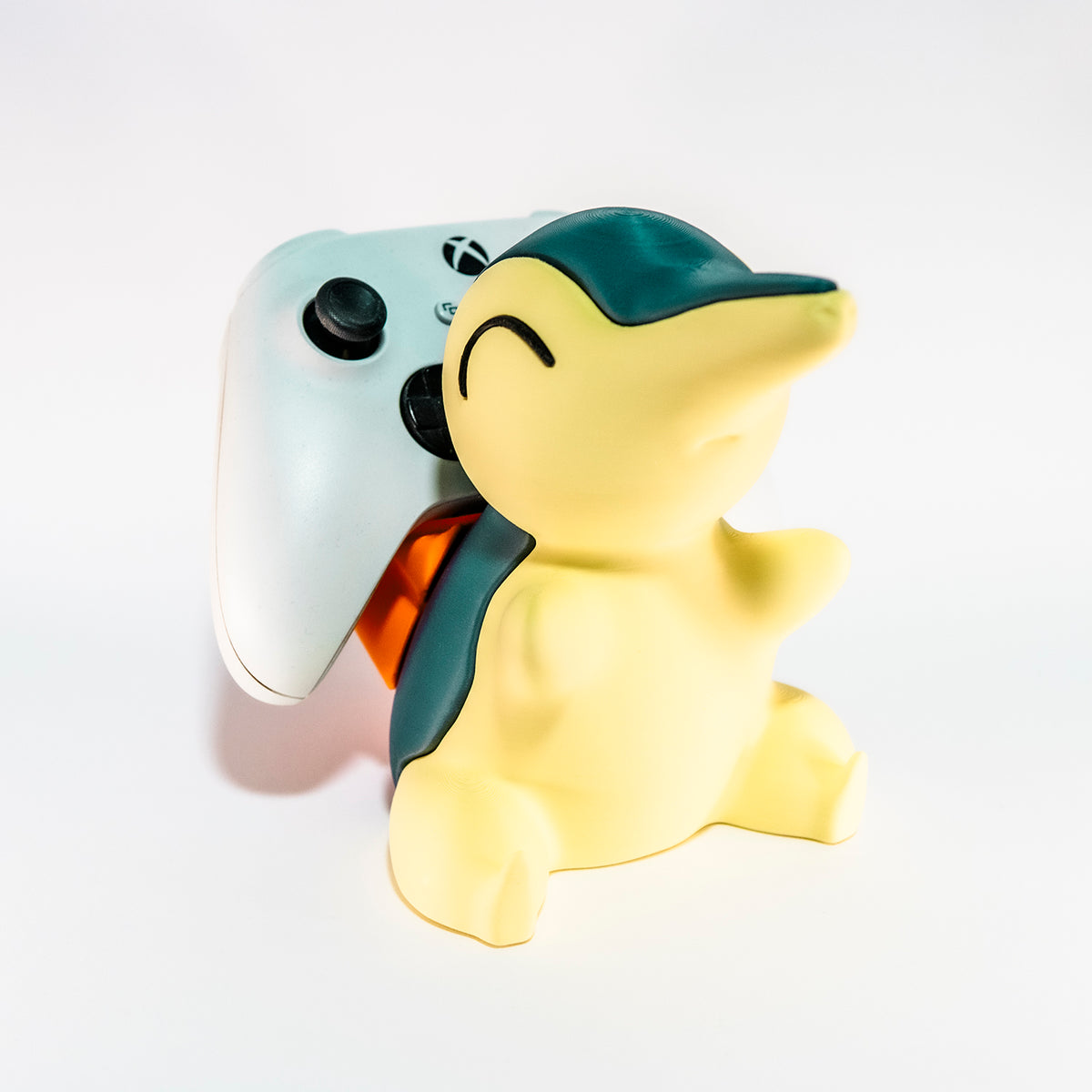 #155 Soporte para mando de Cyndaquil - Universal PS/Xbox/Switch
